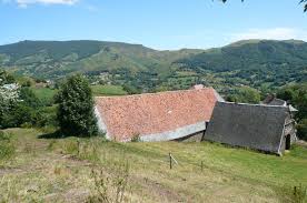 Apercu Sur L Habitat Rural Cantalien Diversite Et Types Habitat Maison Rurale Auvergne