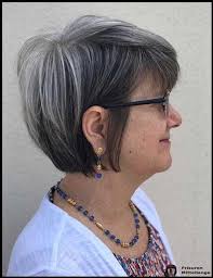18 besten frisuren fur altere frauen die eine brille tragen haarschnitt ideen coole frisuren frisuren