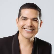 Eliza Arango's Instagram, Twitter & Facebook