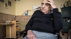 Forfatter ingar sletten kolloen har i løpet av halvannet år hatt mange samtaler med den kontroversielle snåsamannen, hvilket har resultert i denne boka som kan fås som 6 timer og 59. Snasamannen Tror Trump Blir Skutt Adressa No
