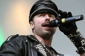 Eric Anzalone's Instagram, Twitter & Facebook