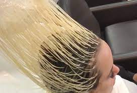 Once the hair is pulled through the cap, the. Hairstylist Uses 90s Frosting Caps To Achieve The Best Dye Job