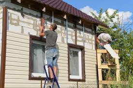 Typically, most vinyl siding products will start to melt and warp when they reach 160 to 165 degrees fahrenheit. 16 Different Types Of Vinyl Siding Tools Home Stratosphere