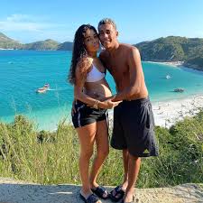 A notícia causou repercussão nas redes sociais. Mc Poze 2 Anos E 4 Meses Ao Lado Da Minha Princesa Facebook