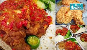 Kacang buncis, dihiris serong, cuci dan toskan. Kr4bhtog Awmgm