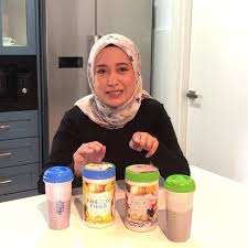 Mutiara merupakan ramuan penting dalam sesebuah produk kosmetik dan kecantikan dan berperanan untuk mencerah, melembap dan melembutkan hasilnya, kulit tampak lebih berseri, halus dan segar. Jamu Jelita Apa Perbezaan Pearl White Pinetox Pearl Facebook