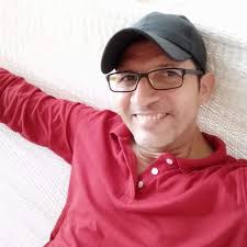 El mexicano Fernando Valenzuela MUERE ABRAZADO A SU “TIRABUZÓN” Edgar  Tijerino M. 23 Octubre 2024 ¿Qué hay de nuevo? se pregunta Rubén, nuestro  inmenso poeta, en una de sus huellas en El