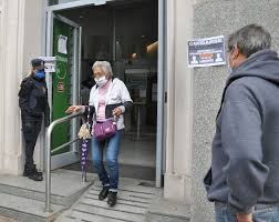 Si tenés más de un beneficio, deberás seleccionar por cual querés solicitar el crédito. Bono Navideno De 1 500 Que Jubilados Cobraran Este Beneficio En Diciembre Sociedad El Intransigente