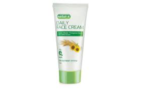 Moisturizer terbaik ini sesuai untuk semua jenis kulit wajah walaupun normal ataupun bermasalah. 23 Merk Pelembab Wajah Yang Bagus Dan Murah Blog Unik