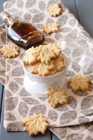 Epingle Sur Biscuits Amaretti Meringues Financiers