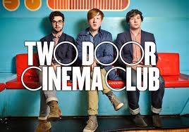 Two door cinema club performing 'talk' at the liquid rooms, edinburgh, on 24 june 2019, at assai records album show. Talk Es El Nuevo Tema Con El Que Regresan Two Door Cinema Club Innewsmusic Com