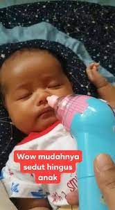 Kemudian, alihkan bayi anda supaya berada dalam keadaan meniarap. Anak Selsema Hingus Meleleh Nasal Aspirator Mommyhana