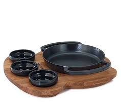 Looking For A Fajita Plate Set Made Of Cast Iron With A Wooden Tray