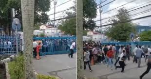 Item delivered at post office. Large Crowd Outside Jpj Wangsa Maju Quarrel To Get In First To Pay Summons With 70 Discount World Of Buzz