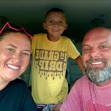 Newborn travel bed for small bedside space