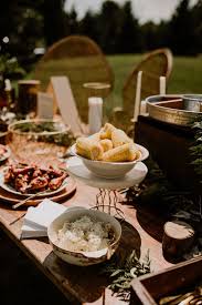 This Folksy Quebec Wedding At La Maison Boheme Is Positively Enchanting Maison Boheme Delicieux Maison