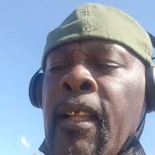 Instagram 用户 Randolph Thomas