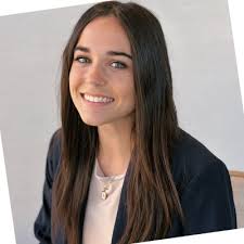 A little past due, but I am thrilled to announce that this past May, I  graduated Magna Cum Laude with a Bachelor of Business Administration from  the University of Arizona, Eller College