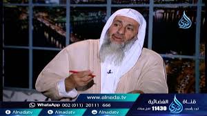 هل يجوز قراءة شيء من القرآن بعد الفاتحة في الركعتين الأخيرتين الشيخ مصطفى العدوي Youtube