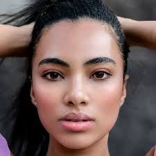 Amanda Dupont's Instagram, Twitter & Facebook