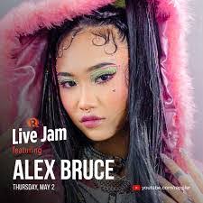 Bruce Gee's Instagram, Twitter & Facebook