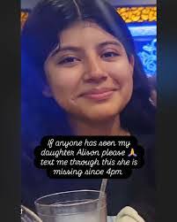 Stephanie Callis's Instagram, Twitter & Facebook