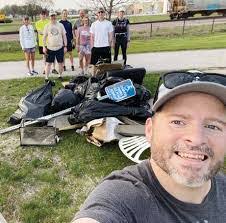 Shawn Kinnison's Instagram, Twitter & Facebook