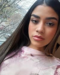 Regina Isabel Moncada (@regina.moncadaa) • Threads, Say more