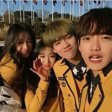 Image result for group of friends ulzzang tumblr. Ulzzang Sopa Pic Ulzzang Squad Couple Facebook
