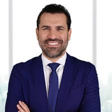 Manmeet Minhas's Instagram, Twitter & Facebook