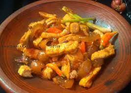 Persiapkan dulu bahan dan bumbu yang akan cuci bersih ikan, lalu potong membulat dan sisihkan. Resep Unggulan Tumis Tahu Cecek Kulit Sapi Paling Enak Resep Masakanku