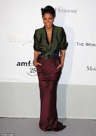Janet Jackson Shows Off Her Incredible Post Baby Figure In Concert Janet Jackson Janet Jackson Unbreakable Celebrity Style Icons