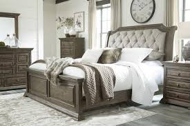 Signature Design By Ashley Wyndahl 4 Piece Brown Upholstered King Bedroom Set B813 78 76 97 31 36 93 Miskelly Furniture