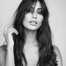 Feb 05, 2021 · capelli con frangia, tagli medi corti e lunghi con la frangia lunga, scalata e laterale. Federica Nargi Cambia Look E Si Converte Alla Frangia Capellistyle