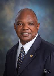 Jones offers experience in 'bridging the gap'