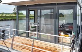 Er is een vissershaven en haven voor plezierboten aan de monding van de rivier de ijzer. Hausboot Nieuwpoort Belgien Bva330 Novasol