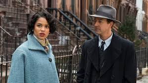 Lured by the promise of america, eilis departs ireland and the comfort of her mother's home for. Nortons Motherless Brooklyn Film Noir Hommage Mit Staraufgebot N Tv De