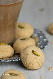Mazola corn oil is rich in polyunsaturated fats and vitamin e, important components to control the blood pressure and acts as antioxidant in the body. Biskut Kacang Peanut Cookies Aka Biskut Mazola