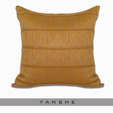 研舍简约现代 样板间家居沙发靠包靠垫抱枕 橘色滚条方枕 throw pillows pillows bed