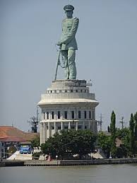 Lembaga pendidikan khusus bagi mereka yang ingin menjadi pilot di perusahaan maskapai penerbangan. Surabaya Wikipedia