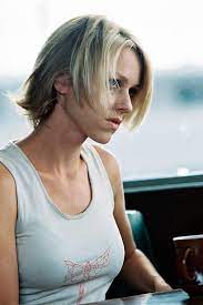 (2001) naomi watts, jeanne bates. Pin By Neftis On Naomi Naomi Watts Mulholland Drive Naomi Watts Hair