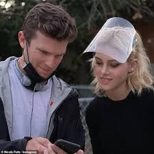 Brooklyn beckham and nicola peltz announced their engagement on july 11, 2020. Fbvz9rfoy5jdm