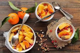 Salade De Fruits D Hiver Et Sirop Aux Epices De Noel Et A La Vanille Recette Salade De Fruits Salade De Fruits Hiver Recettes De Cuisine