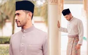 Remy ishak (born mohammad zalimei bin ishak on 11 april 1982), is a malaysian actor who was born in melaka. Ramai Saudara Mara Nak Kenalkan Saya Dengan Wanita Tapi Remy Ishak Sedia Jawab Soalan Cepumas Raya Gempak