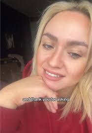 Stacey Gallagher's Instagram, Twitter & Facebook