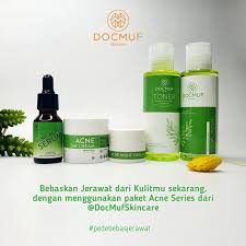 Tomat adalah buah yang memiliki banyak sekali manfaat, terutama untuk. Produk Sariayu Untuk Menghilangkan Noda Hitam Bekas Jerawat Di 2021 Jerawat Obat Jerawat Toner