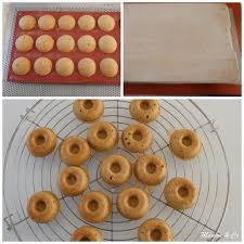 Mini Savarins A La Pate De Speculoos Pate Speculoos Speculoos Et Recette Petit Four