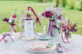 Zur jahreszeit passende hochzeitsblumen verleihen einem der schönsten tage in deinem leben pastelltöne und sanfte farben prägen die hochzeitsblumen im frühling. Diy Des Monats Juni Blumensamen Als Gastgeschenke Hochzeitsblog The Little Wedding Corner Blumen Juni Hochzeit Dekoration Hochzeit Blumensamen