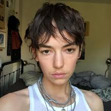 Bridget Lundy's Instagram, Twitter & Facebook