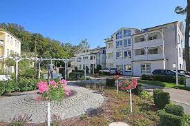 Deze accommodatie biedt toegang tot een balkon en gratis. Haus Holstein Ostseebad Sellin Mzv Rugen